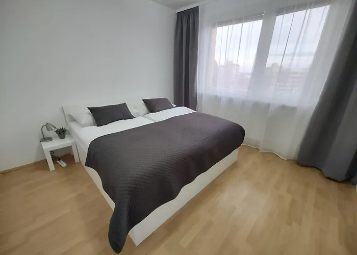 Marilyn Prijemny 3 Izbovy Byt V Raci